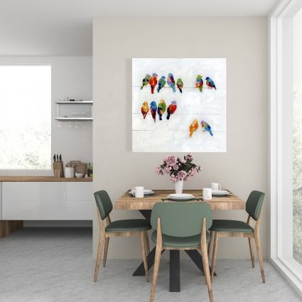 Oiseaux colorés sur des fils