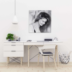 Toile 24 x 24 - Portrait de femme souriante