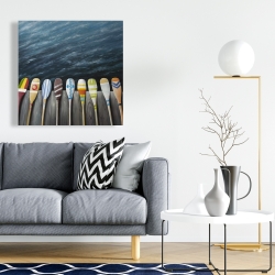 Toile 24 x 24 - Pagaies colorées sur le quai