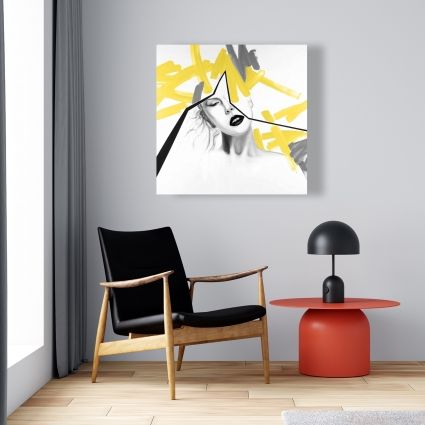 Woman with yellow line