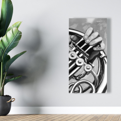 Toile 24 x 48 - Musicien avec cor français monochrome