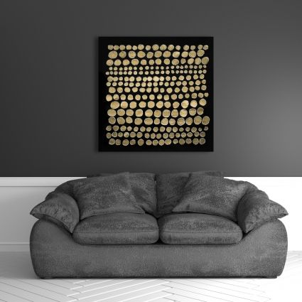 Dots on gold