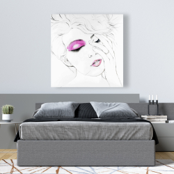 Toile 48 x 48 - Portrait de femme avec maquillage rose