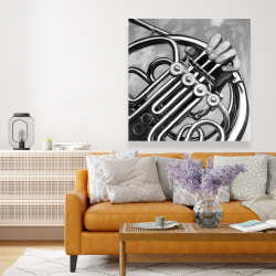 Toile 48 x 48 - Musicien avec cor français monochrome
