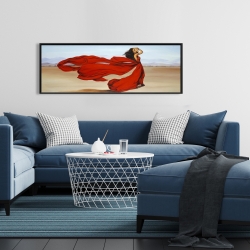 Encadré 16 x 48 -  femme avec longue robe rouge dans le désert