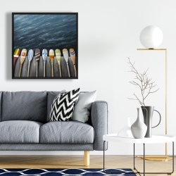 Encadré 24 x 24 - Pagaies colorées sur le quai