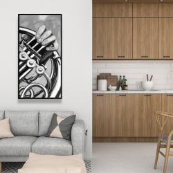 Encadré 24 x 48 - Musicien avec cor français monochrome