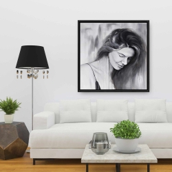 Encadré 36 x 36 - Portrait de femme souriante