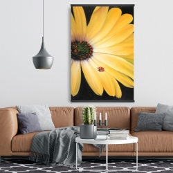 Magnetic 28 x 42 - Yellow daisy and ladybug