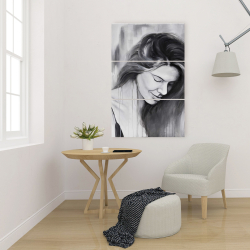 Toile 24 x 36 - Portrait de femme souriante