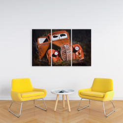 Canvas 24 x 36 - Humpy old car by night