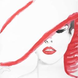 Femme avec un chapeau d'été