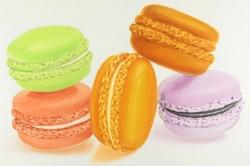 Small bites of macaroons