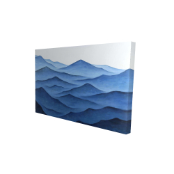 Dark calm ocean waves