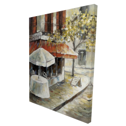 Rue déserte et ensoleillée