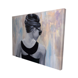 Audrey hepburn de style abstrait vue de dos