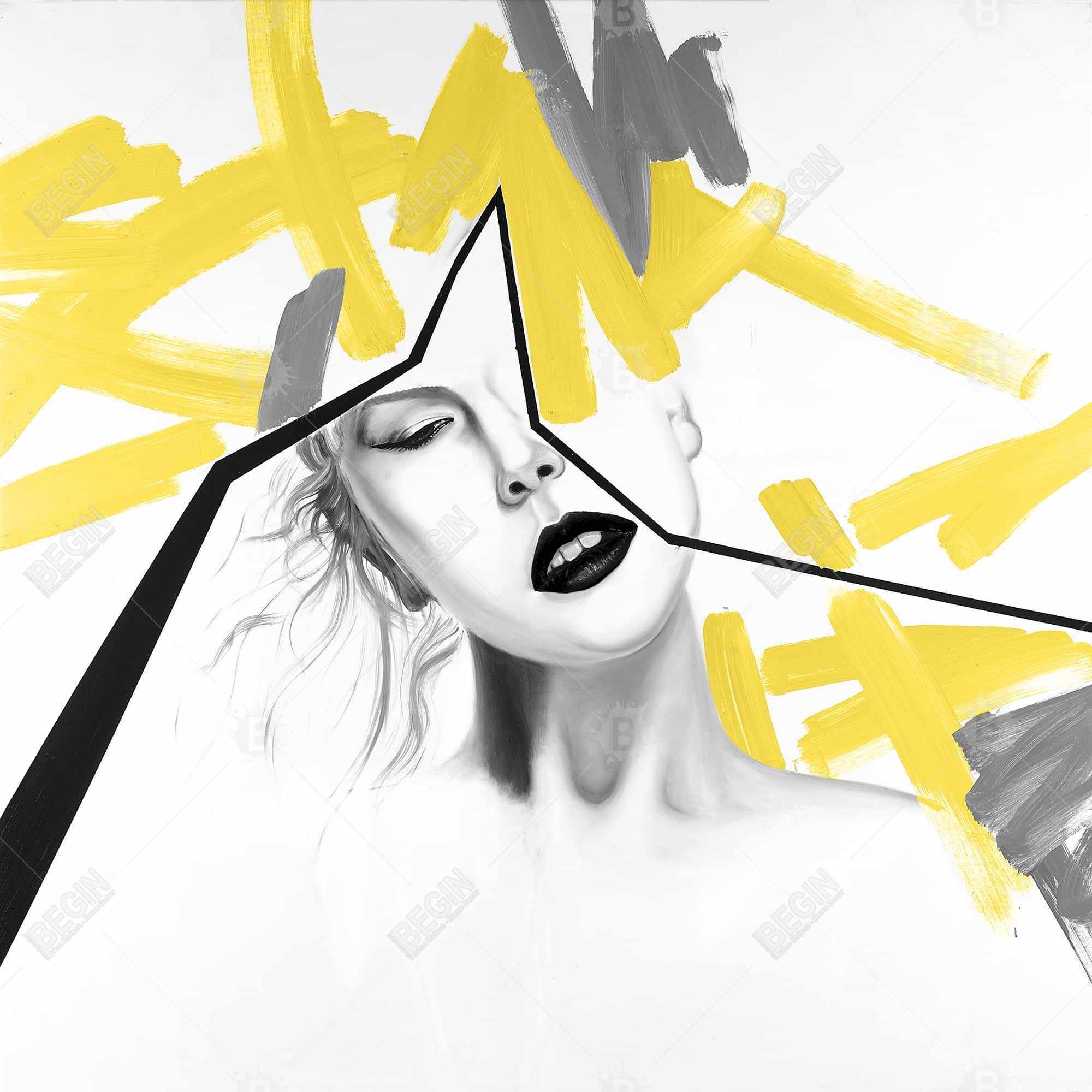 Femme au trait jaune